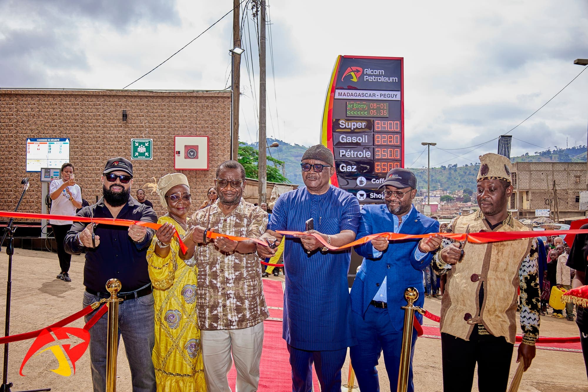Inauguration station Alcom Petroleum
